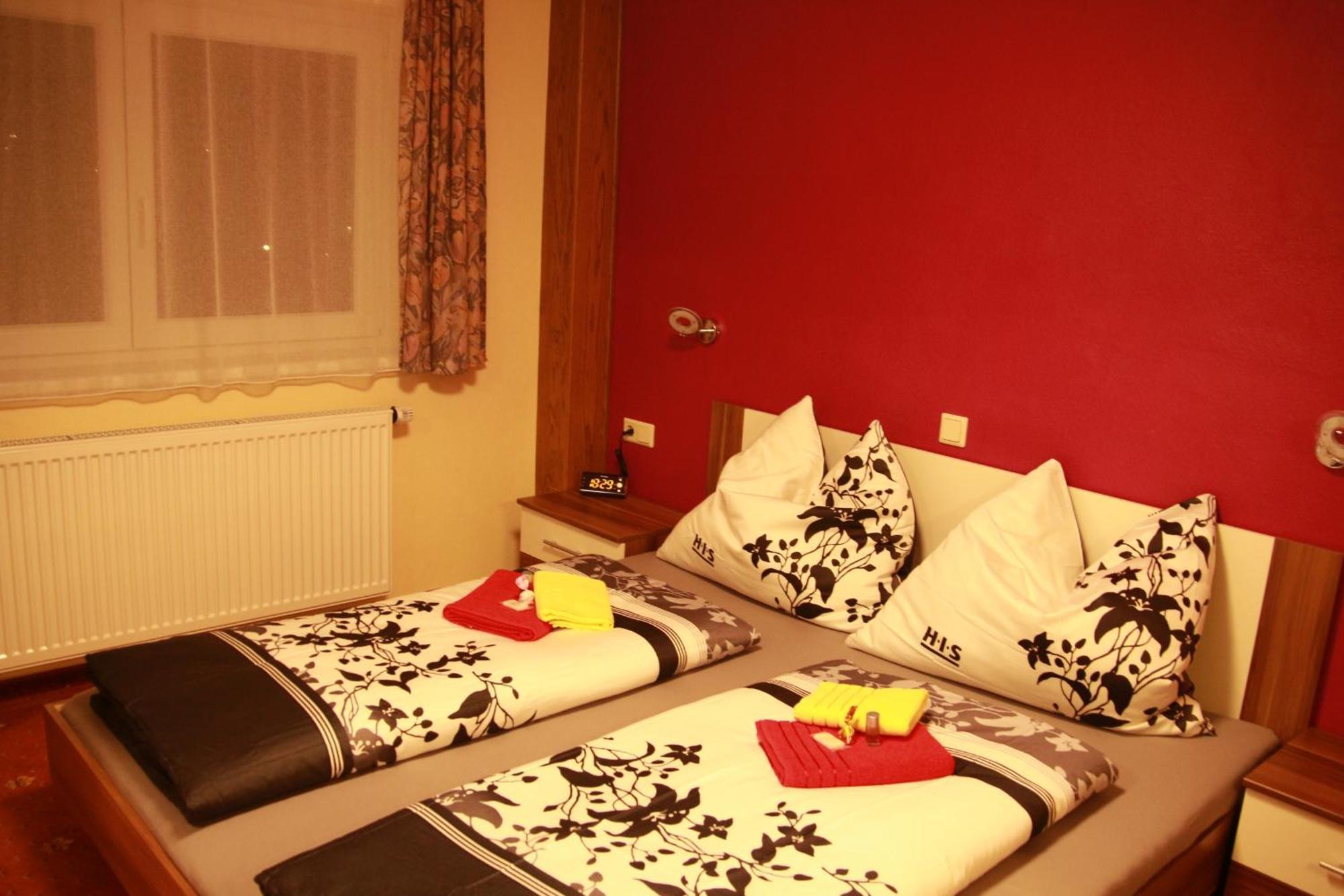 Haus Kartoner Hotel Schladming Quarto foto