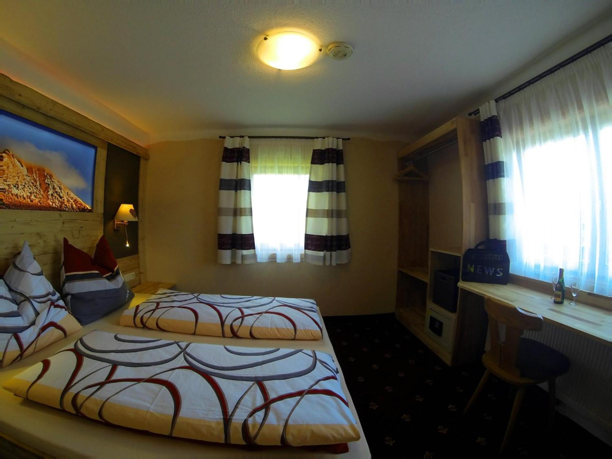 Haus Kartoner Hotel Schladming Quarto foto
